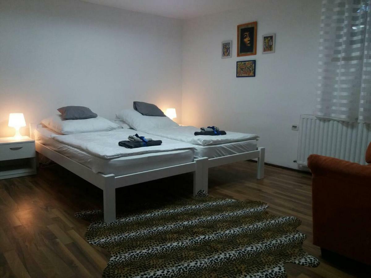 Apartman Romy Pančevo Buitenkant foto