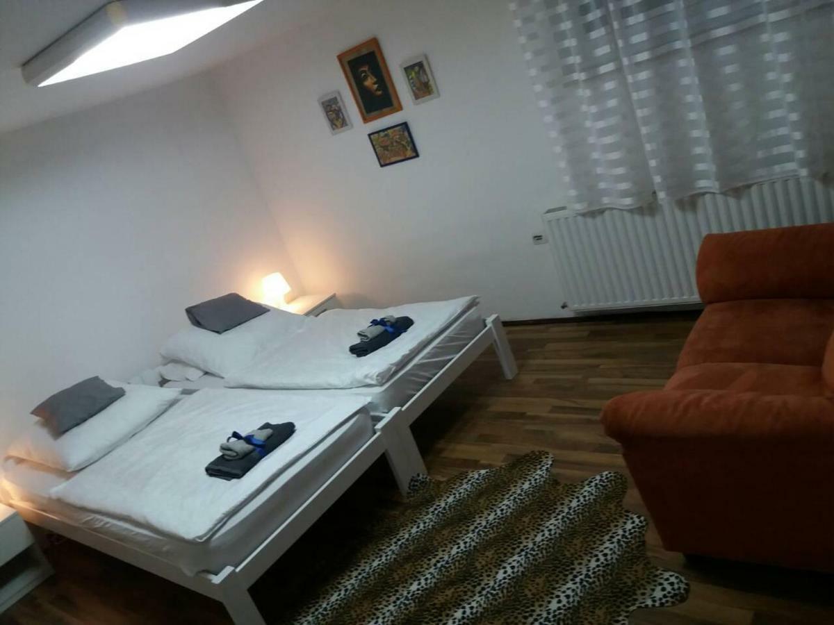 Apartman Romy Pančevo Buitenkant foto